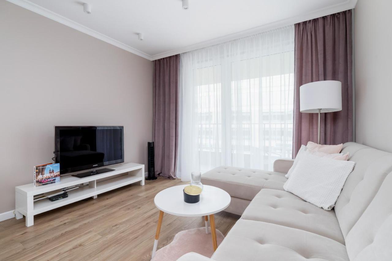 Apartament Modern Suitable For Remote Work With Balcony & Parking By Renters *
